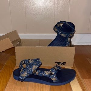 Celestial Women’s Teva Sandals Size 9
